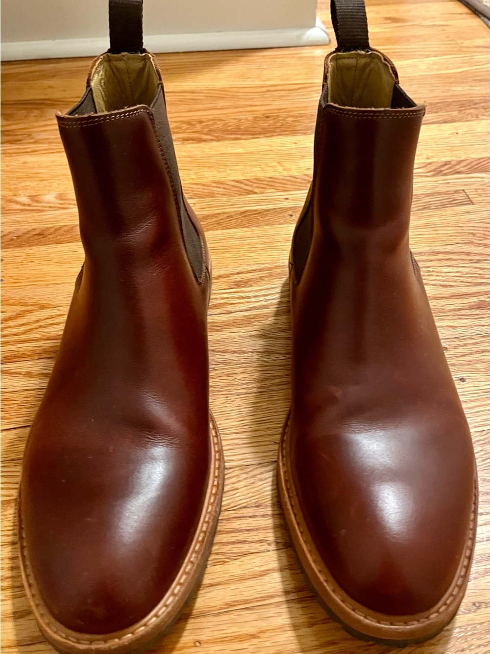 Nisolo Chestnut Brown Chelsea Boots